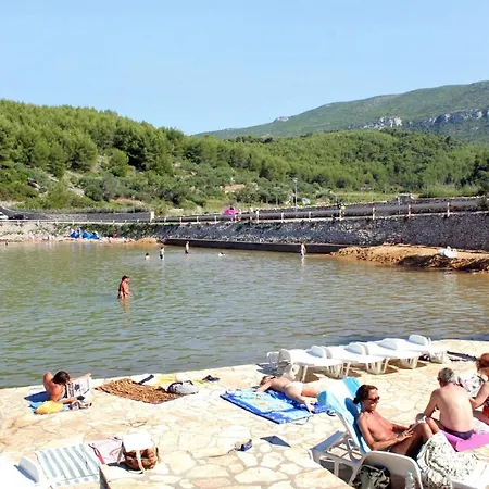 Apartman With Parking Space Jelsa, Hvar - 8698